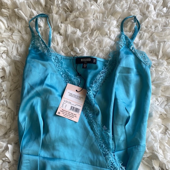 NWT Missguided lace trim wrap over cami top - Picture 4 of 5